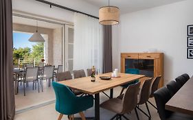 Villa Celeste By Ilc